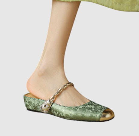 Green (Low) / 9 US | 40 EU